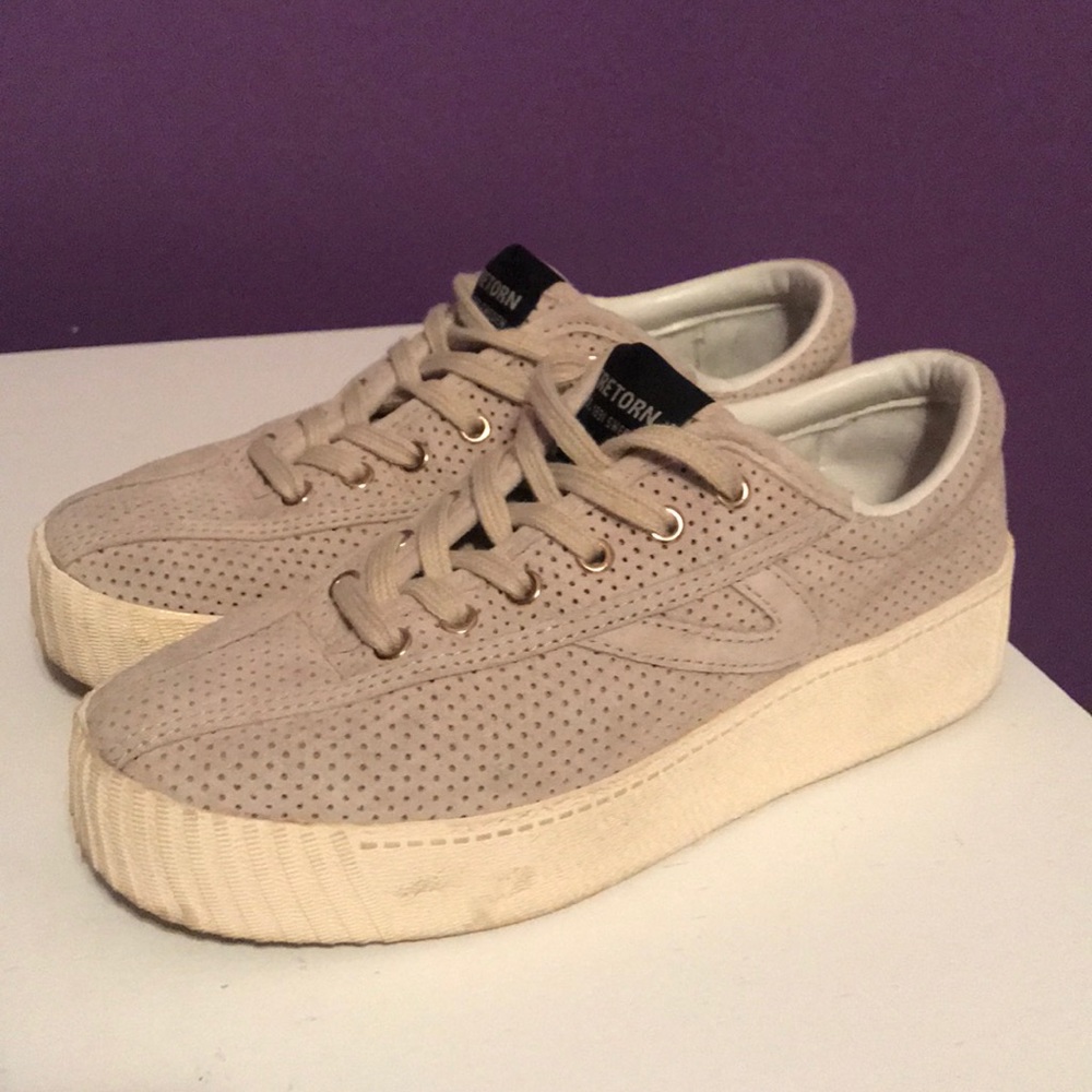 Only worn once! Still has tags! Platform sneakers!